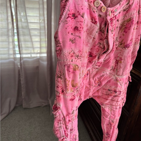 Magnolia Pearl Pink Floral Track Pants - Picture 2 of 2